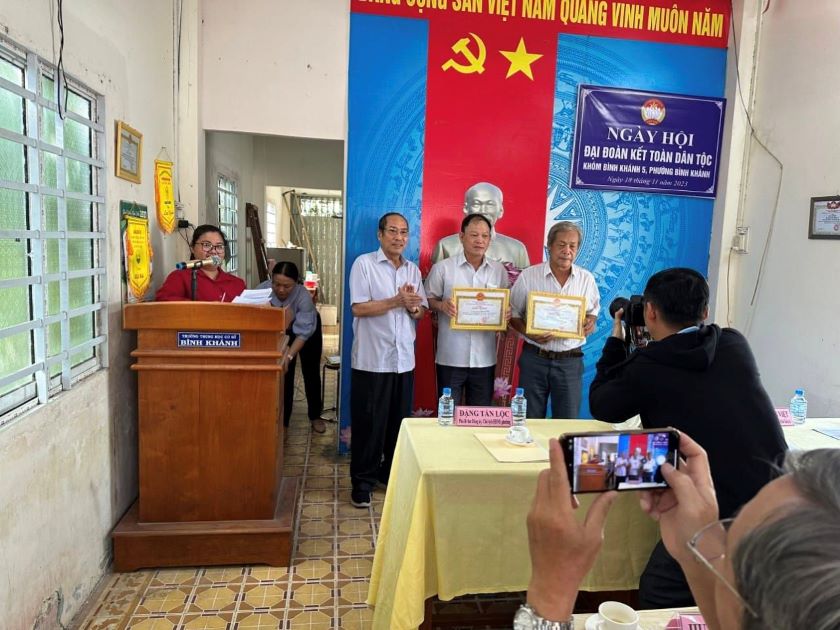 BÌNH KHÁNH – NGÀY HỘI ĐẠI ĐOÀN KẾT TOÀN DÂN TỘC