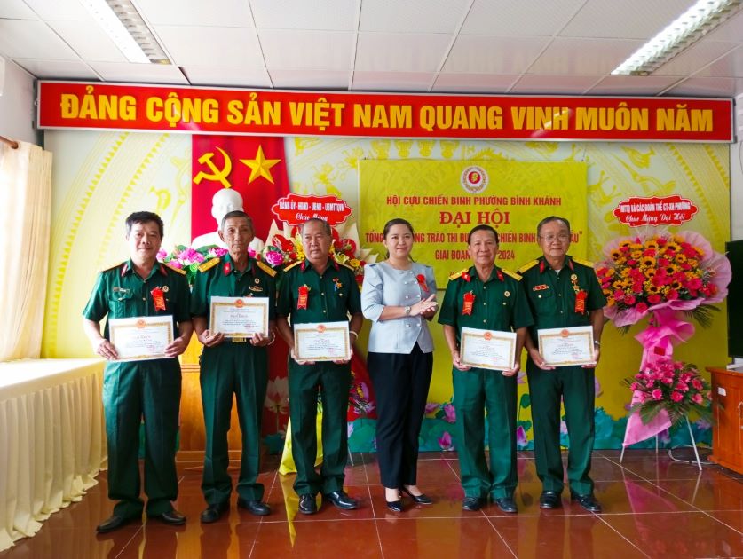 Cựu chiến binh gương mẫu