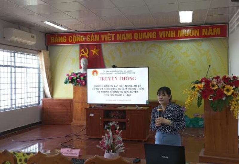Truyền thông xây dựng và phổ biến văn bản quy phạm pháp luật thuộc lĩnh vực lao động, người có công và xã hội năm 2024 tại phường Bình Khánh
