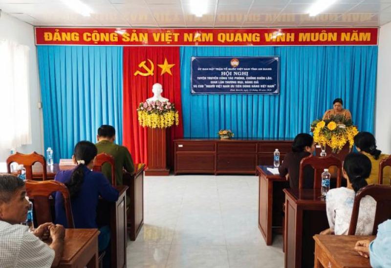 Tuyên truyền Cuộc vận động “Người Việt Nam ưu tiên dùng hàng Việt Nam” trong các tầng lớp Nhân dân tại TPLX