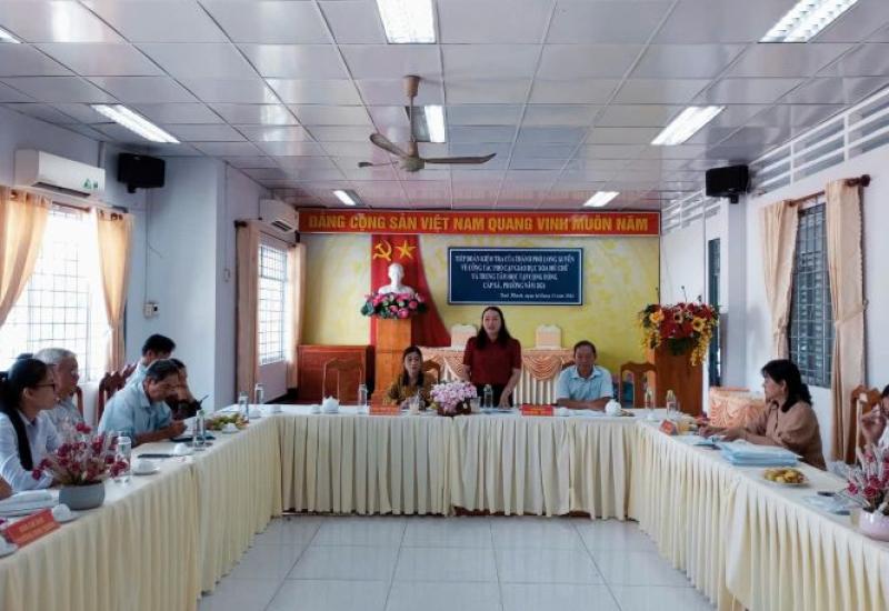 BÌNH  KHÁNH- TIẾP ĐOÀN KIỂM TRA THÀNH PHỐ VỀ CÔNG TÁC PHỔ CẬP GIÁO DỤC XÓA MÙ CHỮ, TRUNG TÂM HỌC TẬP CỘNG ĐỒNG NĂM 2024