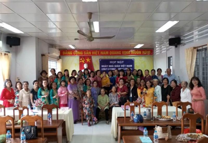 HỘI CỰU GIÁO CHỨC PHƯỜNG BÌNH KHÁNH HỌP MẶT KỶ NIỆM 42 NĂM NGÀY NHÀ GIÁO VIỆT NAM ( 20111982 - 20112024)