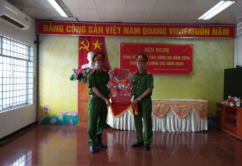 Công an phường Bình Khánh tổng kết công tác năm 2024, triển khai nhiệm vụ công tác năm 2025
