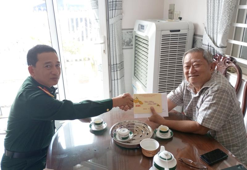 LÃNH ĐẠO TPLX THĂM VÀ CHÚC TẾT CÁC ĐỒNG CHÍ NGUYÊN LÃNH ĐẠO TỈNH QUA CÁC THỜI KỲ